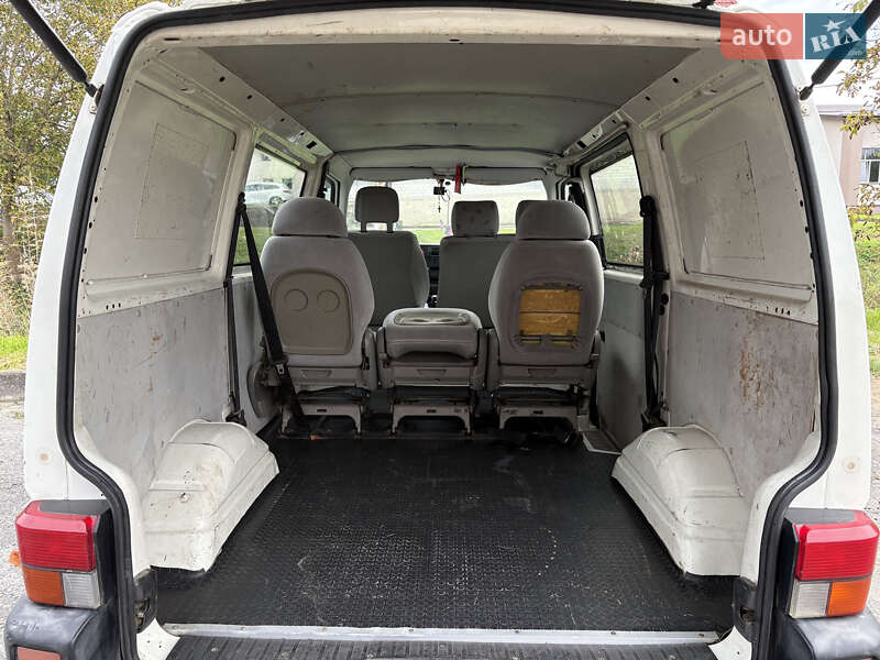 Минивэн Volkswagen Transporter 2001 в Буске