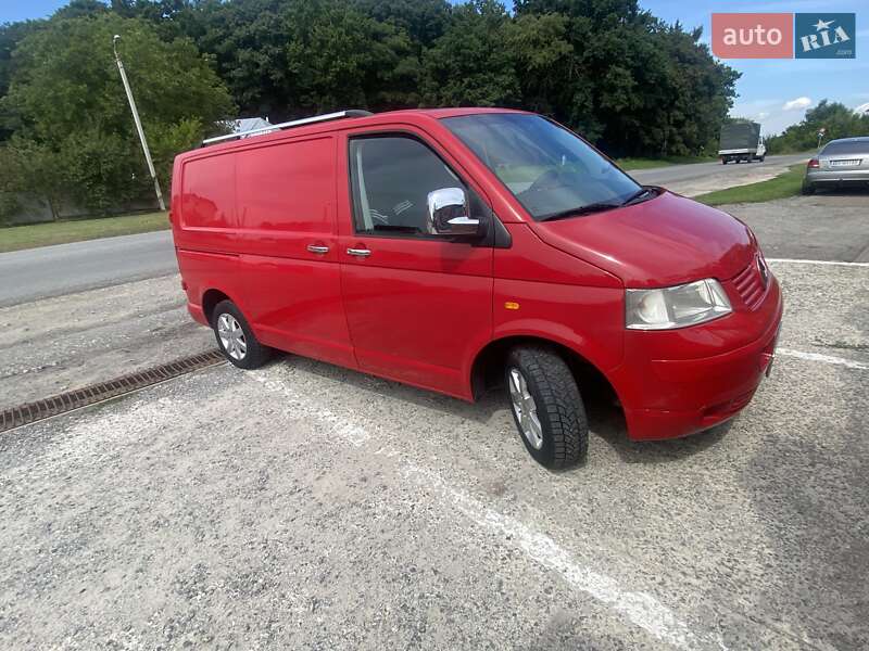 Грузовой фургон Volkswagen Transporter 2006 в Тернополе