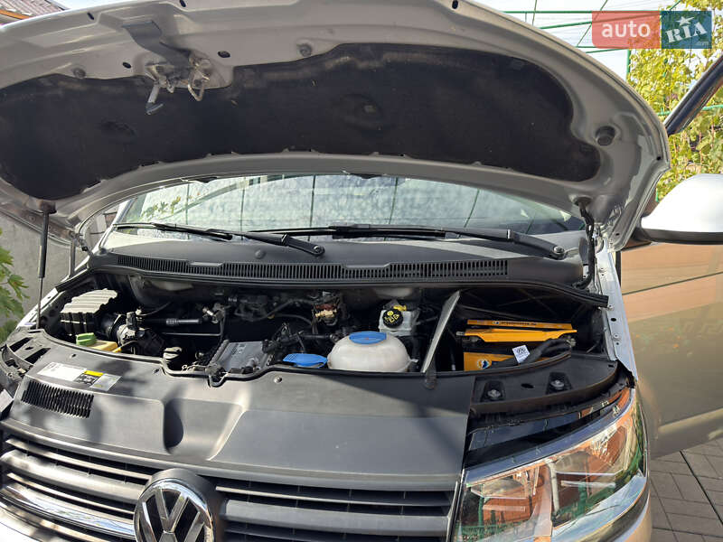 Минивэн Volkswagen Transporter 2017 в Полтаве