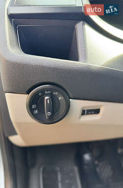 Минивэн Volkswagen Transporter 2017 в 