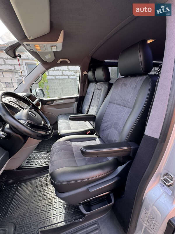 Минивэн Volkswagen Transporter 2017 в Полтаве