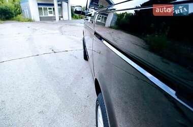 Минивэн Volkswagen Transporter 2019 в 