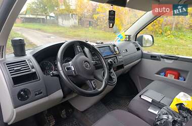 Грузовой фургон Volkswagen Transporter 2012 в 