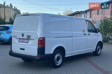 Грузовой фургон Volkswagen Transporter 2017 в 