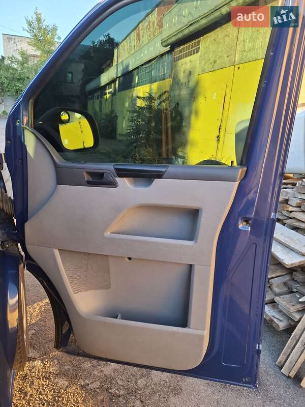 Грузовой фургон Volkswagen Transporter 2015 в Одессе