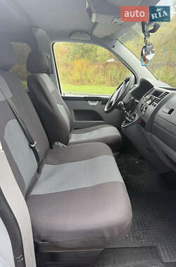 Минивэн Volkswagen Transporter 2006 в 