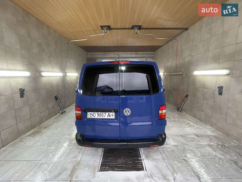 Минивэн Volkswagen Transporter 2005 в Кременце