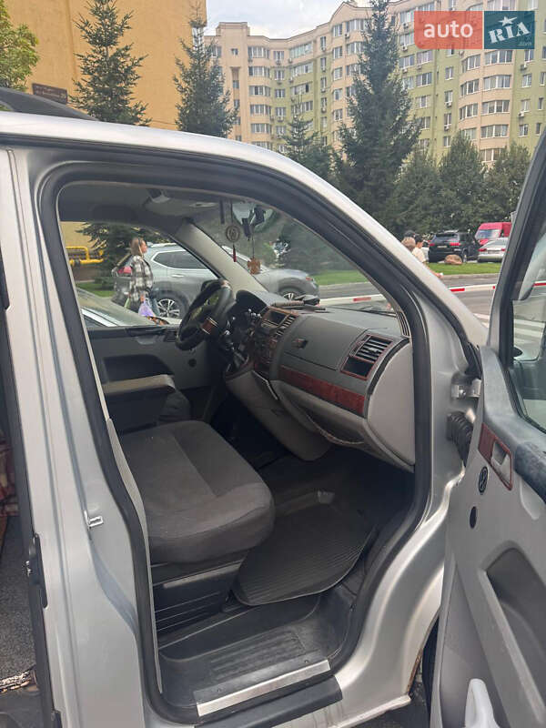 Минивэн Volkswagen Transporter 2006 в Киеве