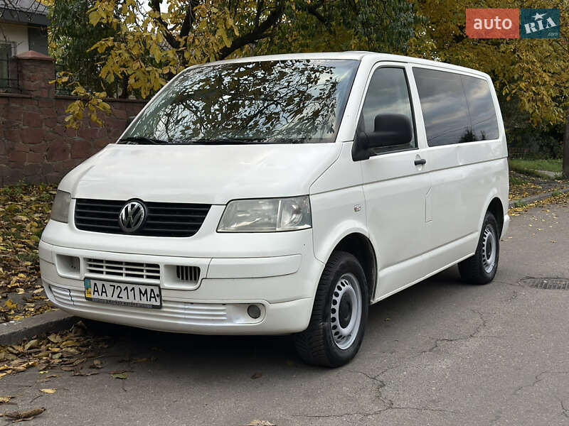 Минивэн Volkswagen Transporter 2008 в Киеве
