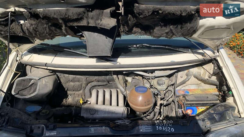 Минивэн Volkswagen Transporter 1997 в Демидове