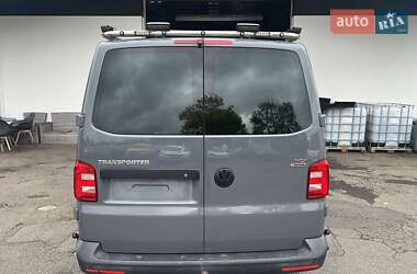 Грузовой фургон Volkswagen Transporter 2017 в 