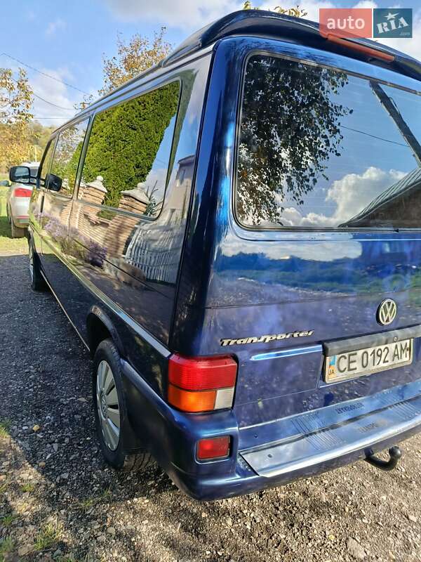 Грузопассажирский фургон Volkswagen Transporter 2003 в Черновцах