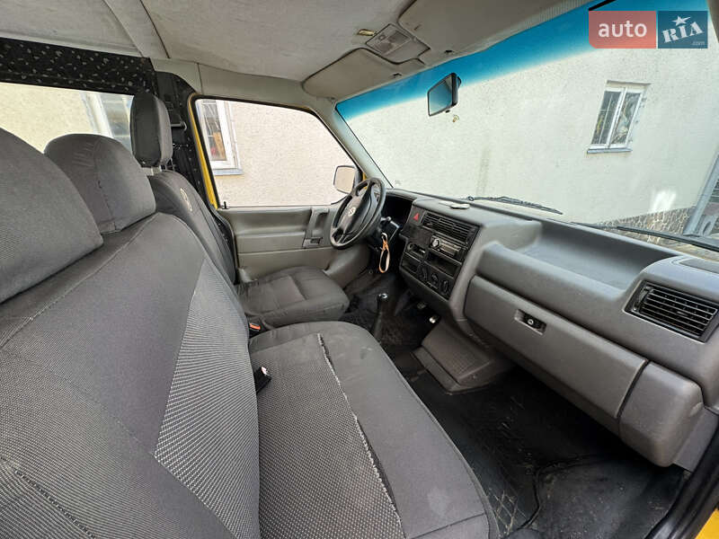 Минивэн Volkswagen Transporter 1999 в Самборе