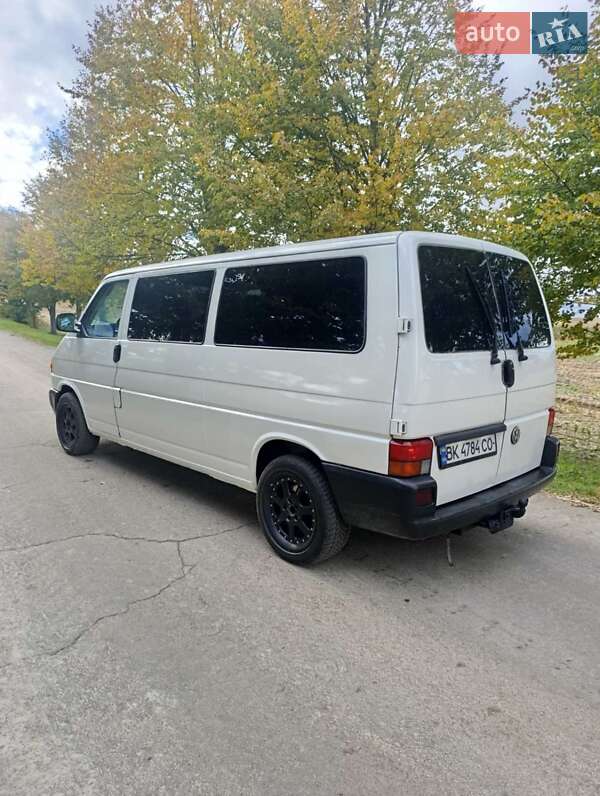 Мінівен Volkswagen Transporter 2002 в Рівному