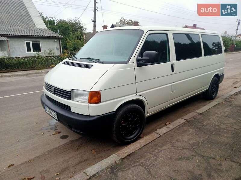 Мінівен Volkswagen Transporter 2002 в Рівному