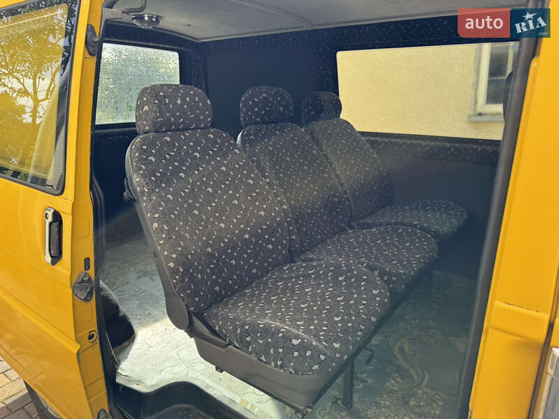 Минивэн Volkswagen Transporter 1999 в Самборе