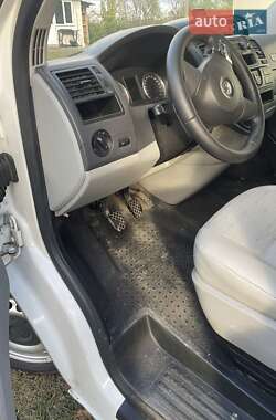 Мінівен Volkswagen Transporter 2011 в 