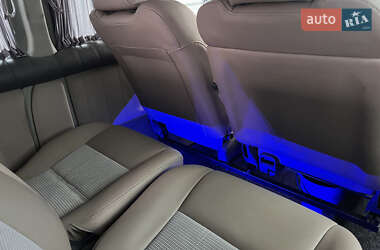 Мінівен Volkswagen Transporter 2008 в 