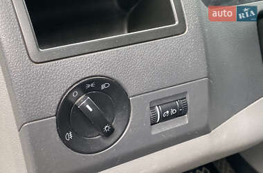 Грузовой фургон Volkswagen Transporter 2007 в 