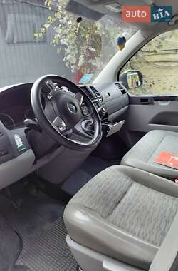 Вантажний фургон Volkswagen Transporter 2011 в 