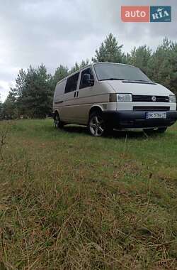 Грузопассажирский фургон Volkswagen Transporter 2002 в 