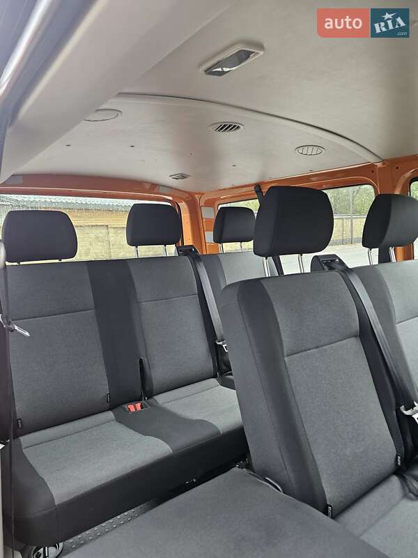 Мінівен Volkswagen Transporter 2018 в Рівному
