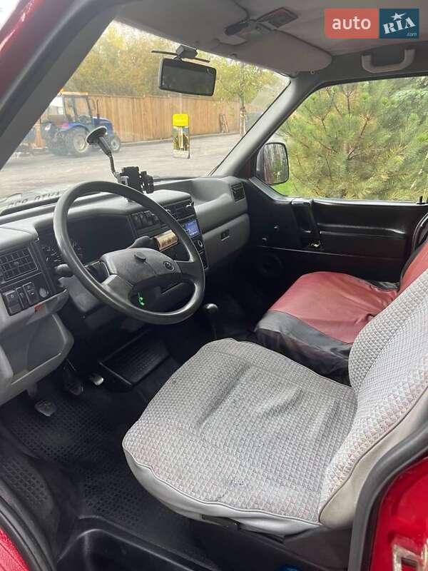 Минивэн Volkswagen Transporter 1996 в Софиевской Борщаговке фото 6 Минивэн Volkswagen Transporter 1996 в Софиевской Борщаговке