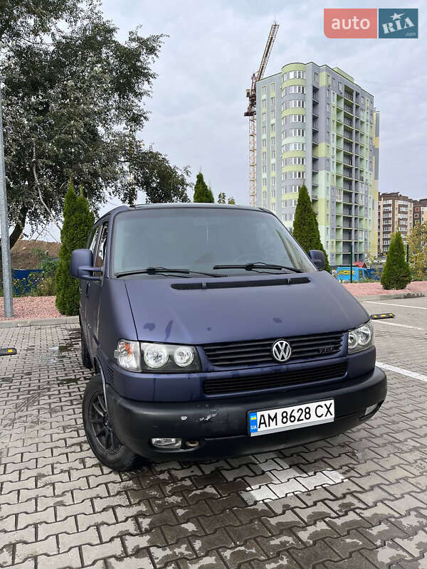 Минивэн Volkswagen Transporter 2002 в 