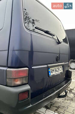Минивэн Volkswagen Transporter 2002 в 