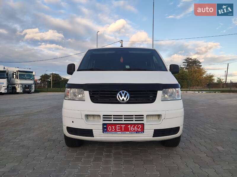 Мінівен Volkswagen Transporter 2007 в Сарнах