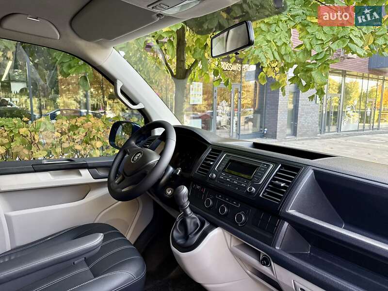 Мінівен Volkswagen Transporter 2016 в Києві фото 18 Мінівен Volkswagen Transporter 2016 в Києві