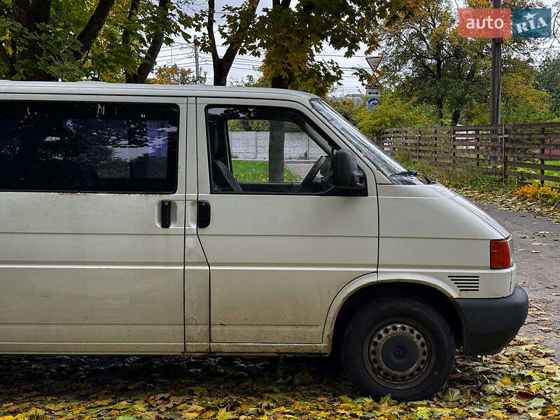 Минивэн Volkswagen Transporter 2001 в Киеве
