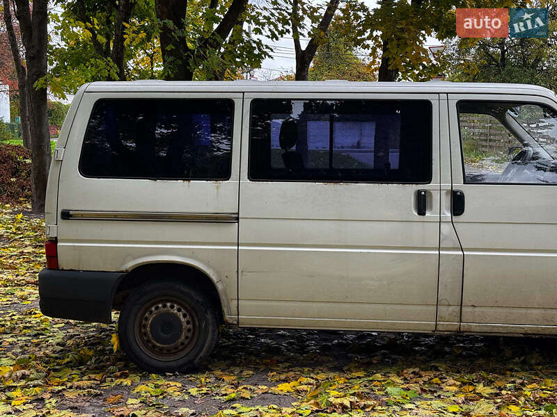 Минивэн Volkswagen Transporter 2001 в Киеве