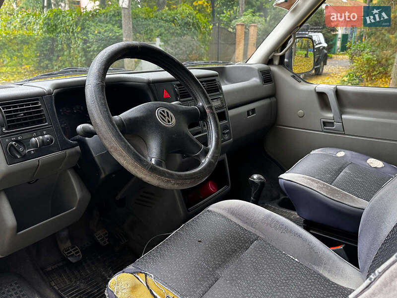 Минивэн Volkswagen Transporter 2001 в Киеве