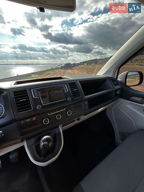 Грузовой фургон Volkswagen Transporter 2016 в Одессе фото 12 Грузовой фургон Volkswagen Transporter 2016 в Одессе