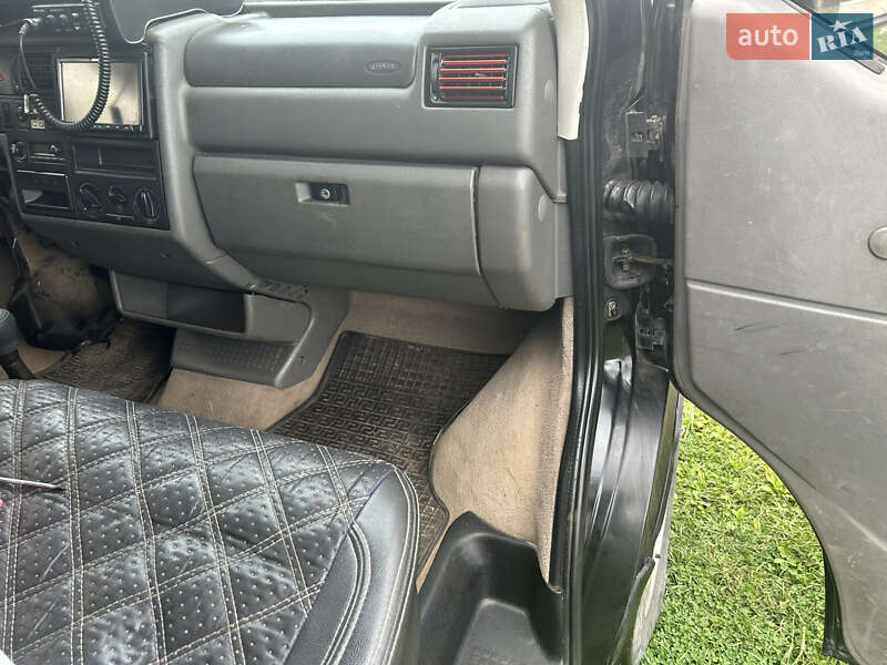 Минивэн Volkswagen Transporter 2000 в Ужгороде