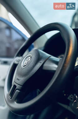 Минивэн Volkswagen Transporter 2010 в 