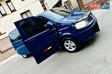 Минивэн Volkswagen Transporter 2010 в 