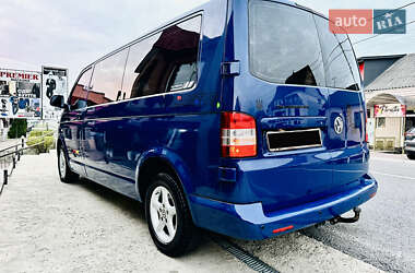 Минивэн Volkswagen Transporter 2010 в 