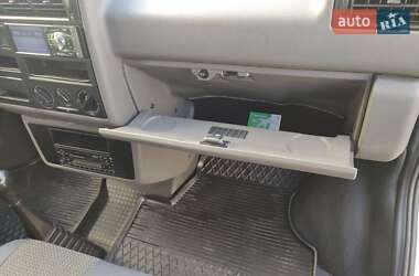 Минивэн Volkswagen Transporter 2002 в 