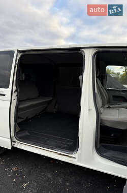 Минивэн Volkswagen Transporter 2006 в 