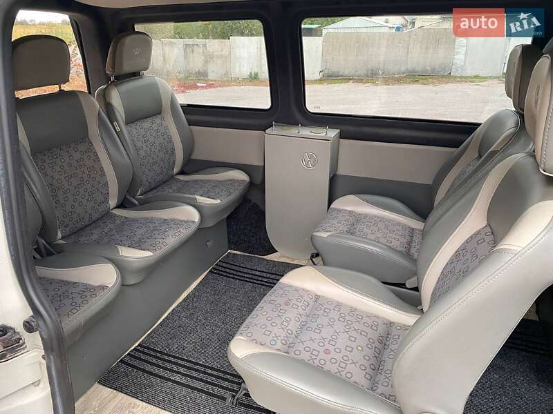 Минивэн Volkswagen Transporter 2006 в Прилуках