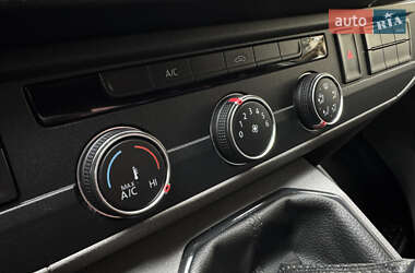 Грузовой фургон Volkswagen Transporter 2021 в 