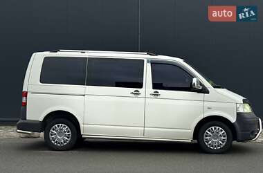 Минивэн Volkswagen Transporter 2009 в 