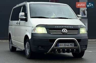 Минивэн Volkswagen Transporter 2009 в 