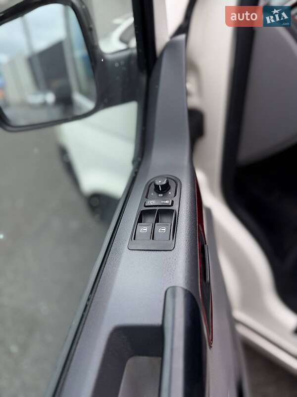 Минивэн Volkswagen Transporter 2009 в Киеве