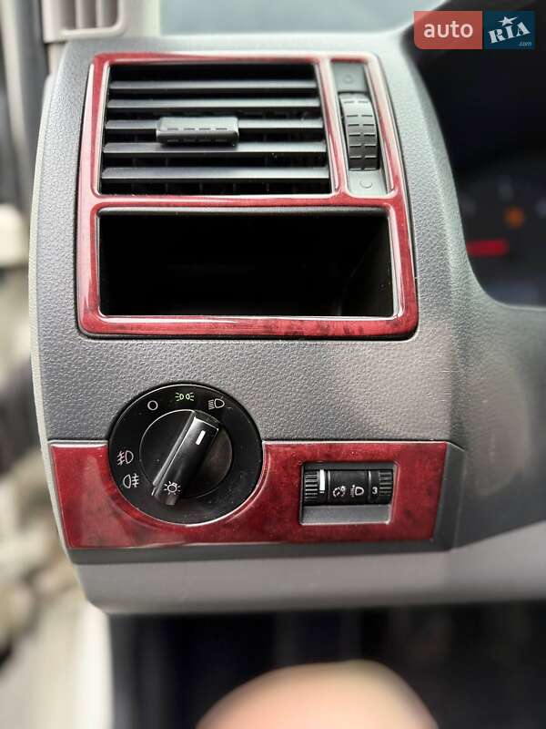 Минивэн Volkswagen Transporter 2009 в Киеве