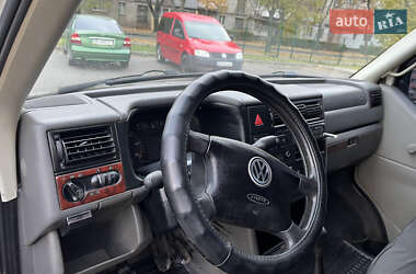 Вантажний фургон Volkswagen Transporter 2001 в 