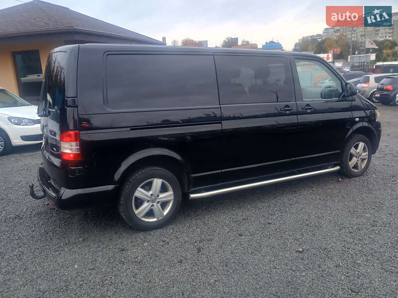Минивэн Volkswagen Transporter 2012 в Ровно