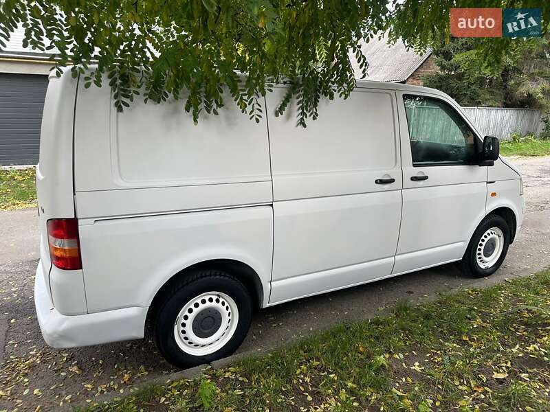 Грузовой фургон Volkswagen Transporter 2007 в Киеве
